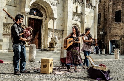 Gruppo-musicale-Fragole-e-Tempesta